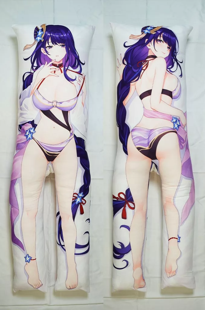 Split Leg completed pillow