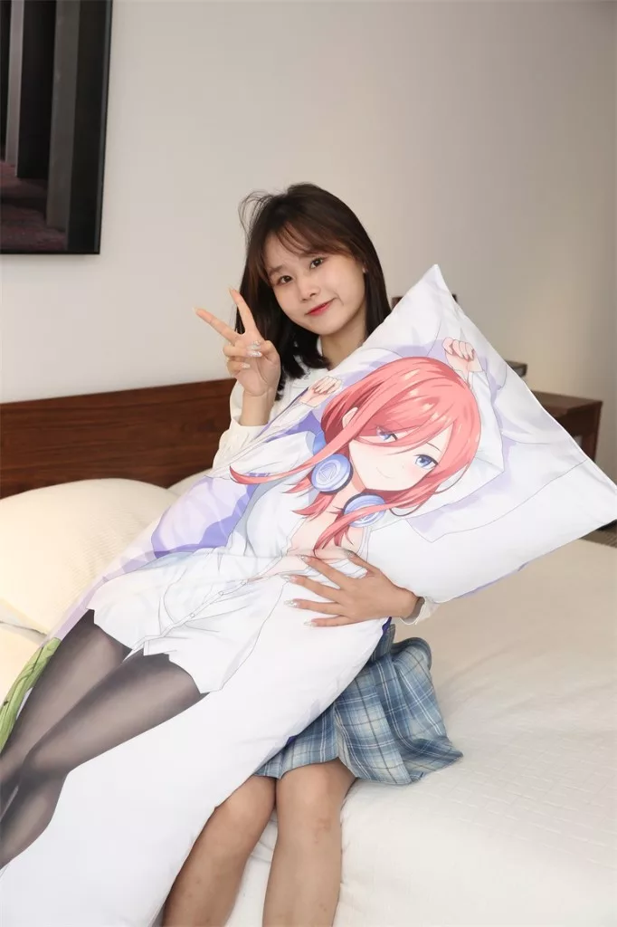 Full Body Pillow With Hole
