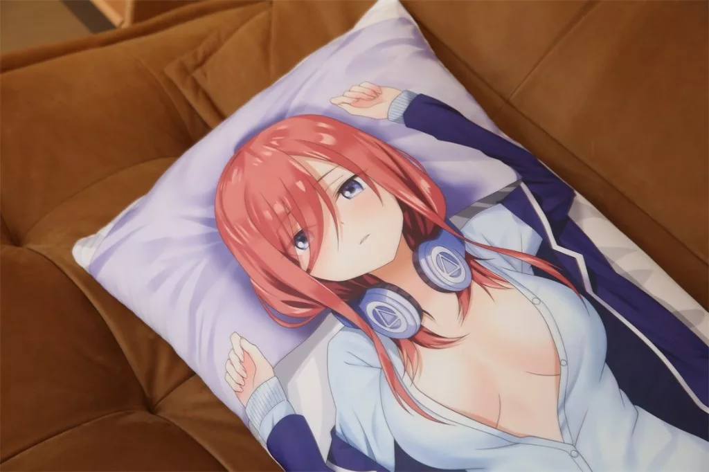 Full Body Pillow With Hole