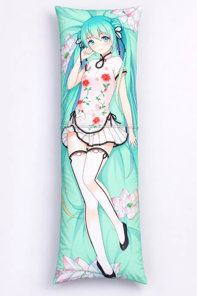 Double layer dakimakura with a hidden zipper between two artwork layers