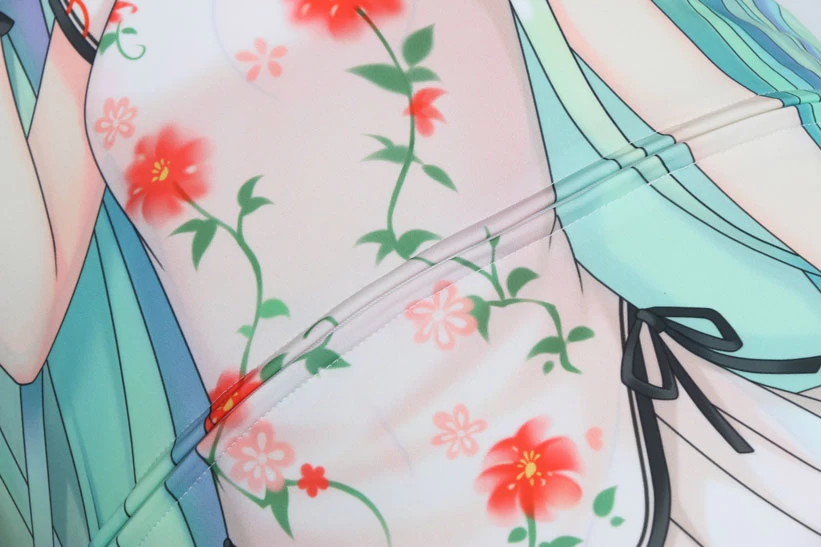Double layer dakimakura closed, showing the outer artwork